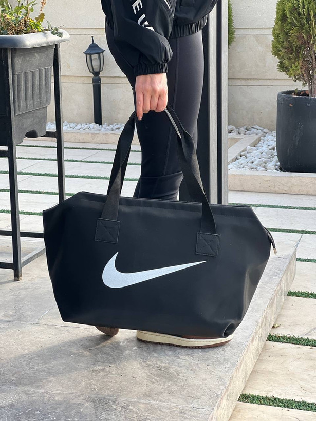 ساک ورزشی Nike زنانه